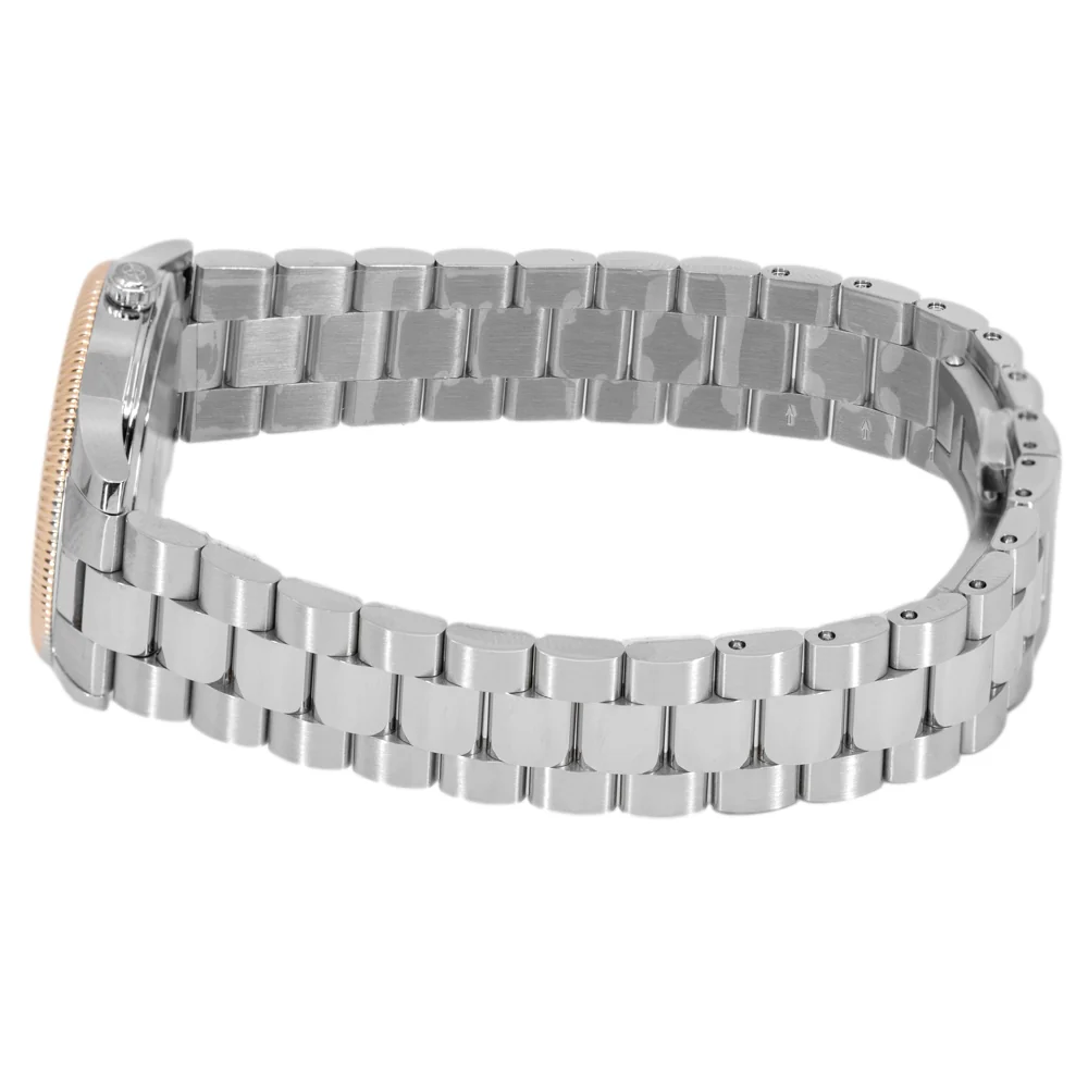 Gucci Women's YA1265070 G-Timeless 29mm Quartz - Image 4