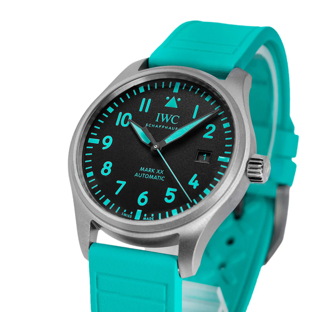 IWC IW328210 Pilot’s Mark XX Mercedes-AMG PETRONAS Formula 1 - Image 10