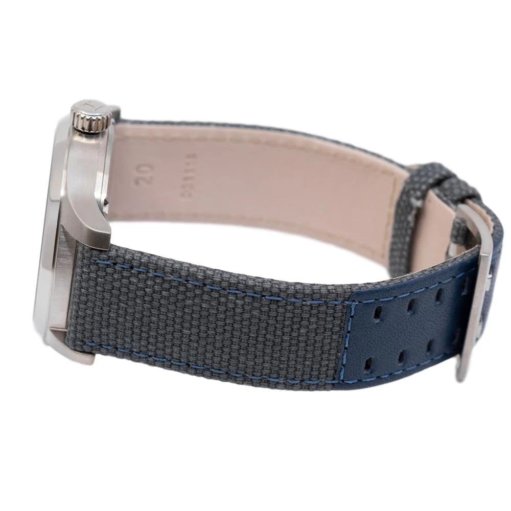 Men's H70305943 Khaki Field Auto 40 mm Blue Dial & Strap - Image 4
